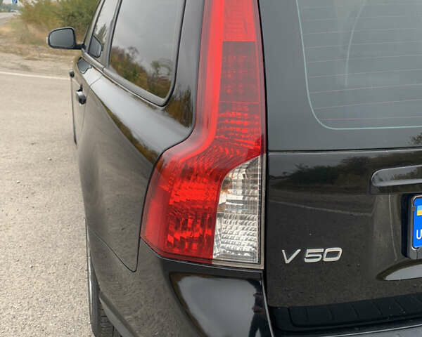 Вольво В50 2009 в Новониколаевке на Automoto.ua Черный Вольво В50, объемом двигателя 1.56 л и пробегом 246 тыс. км за 6500 $, фото 33 на Automoto.ua