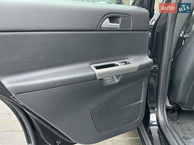 Черный Вольво В50, объемом двигателя 1.8 л и пробегом 189 тыс. км за 6950 $, фото 45 на Automoto.ua