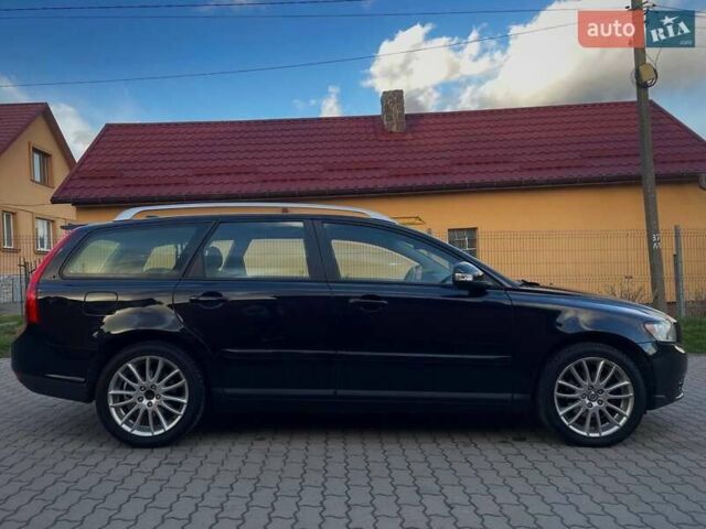Черный Вольво В50, объемом двигателя 1.6 л и пробегом 207 тыс. км за 7700 $, фото 3 на Automoto.ua
