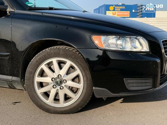Черный Вольво В50, объемом двигателя 2 л и пробегом 232 тыс. км за 7290 $, фото 3 на Automoto.ua