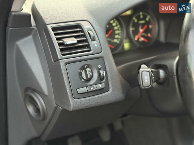 Чорний Вольво V50, об'ємом двигуна 1.6 л та пробігом 225 тис. км за 6899 $, фото 108 на Automoto.ua