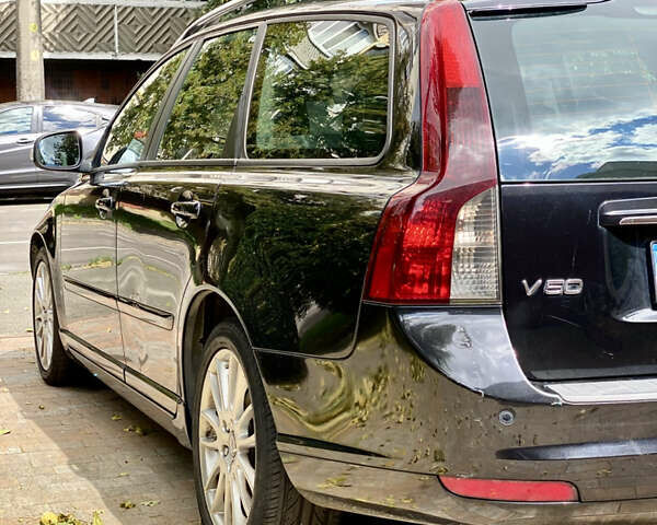 Чорний Вольво V50, об'ємом двигуна 2 л та пробігом 270 тис. км за 7200 $, фото 3 на Automoto.ua