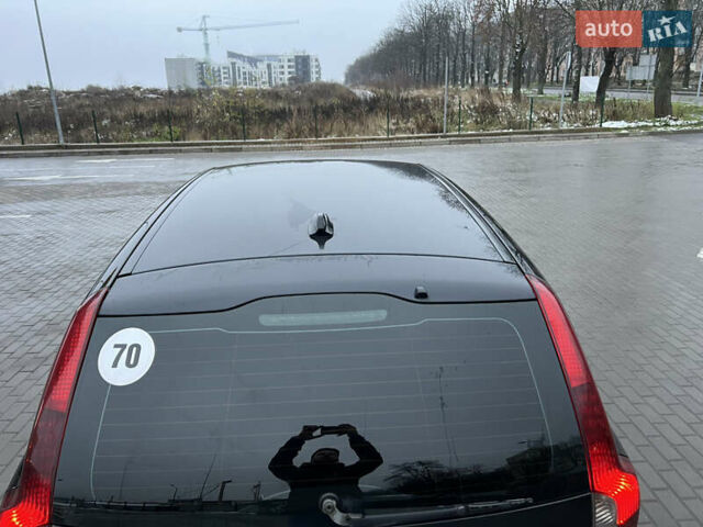 Черный Вольво В50, объемом двигателя 2 л и пробегом 325 тыс. км за 5800 $, фото 5 на Automoto.ua