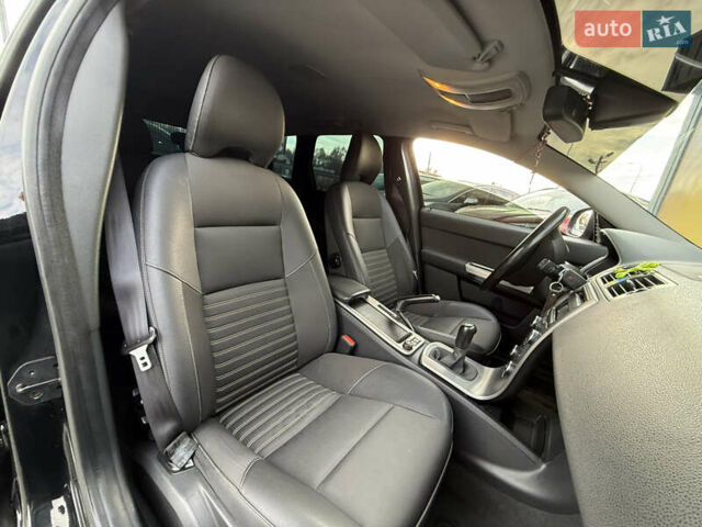 Чорний Вольво V50, об'ємом двигуна 1.6 л та пробігом 285 тис. км за 6999 $, фото 23 на Automoto.ua