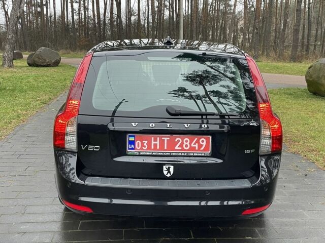 Черный Вольво В50, объемом двигателя 1.8 л и пробегом 189 тыс. км за 6950 $, фото 5 на Automoto.ua