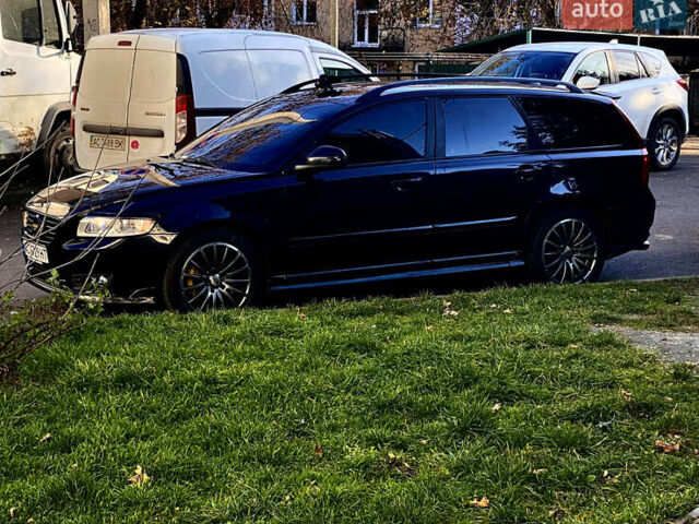Черный Вольво В50, объемом двигателя 1.56 л и пробегом 292 тыс. км за 7300 $, фото 1 на Automoto.ua