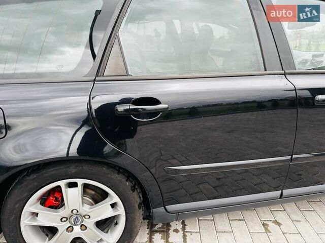 Черный Вольво В50, объемом двигателя 1.6 л и пробегом 299 тыс. км за 7000 $, фото 51 на Automoto.ua