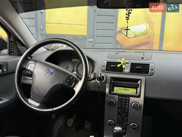 Чорний Вольво V50, об'ємом двигуна 1.6 л та пробігом 285 тис. км за 6999 $, фото 30 на Automoto.ua