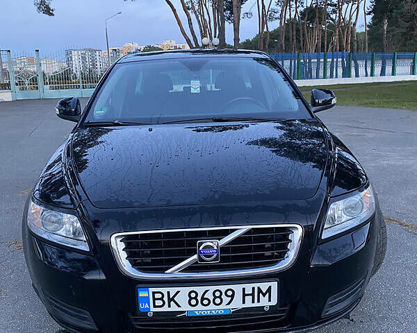 Черный Вольво В50, объемом двигателя 1.6 л и пробегом 254 тыс. км за 6200 $, фото 18 на Automoto.ua