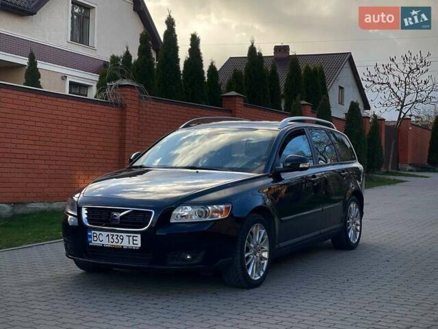 Черный Вольво В50, объемом двигателя 1.6 л и пробегом 207 тыс. км за 7700 $, фото 5 на Automoto.ua