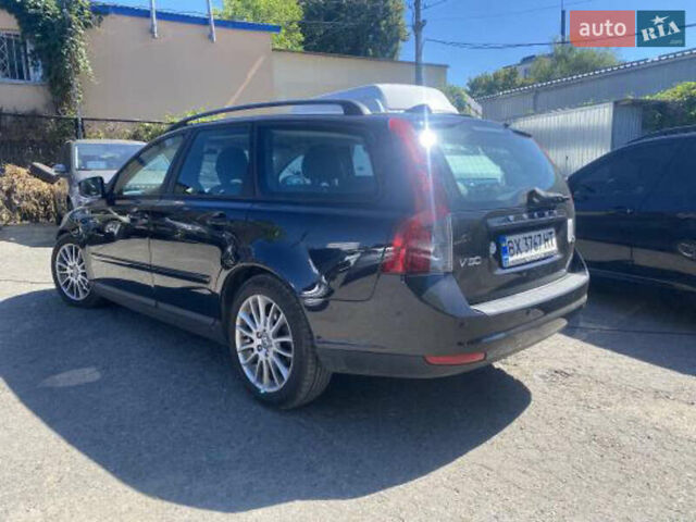 Чорний Вольво V50, об'ємом двигуна 2 л та пробігом 303 тис. км за 7200 $, фото 3 на Automoto.ua