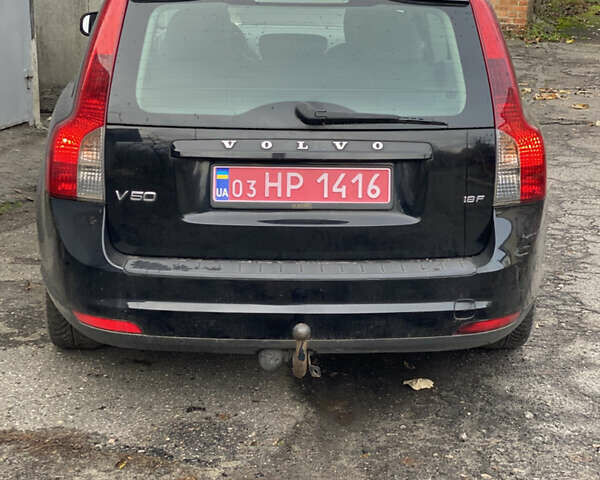 Чорний Вольво V50, об'ємом двигуна 0 л та пробігом 198 тис. км за 6500 $, фото 3 на Automoto.ua