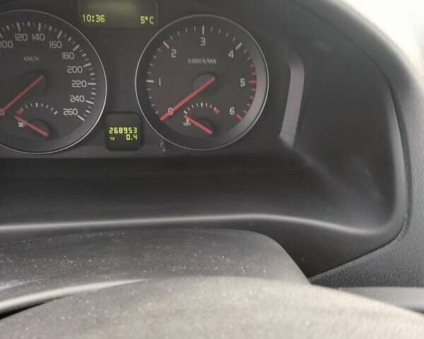 Черный Вольво В50, объемом двигателя 1.56 л и пробегом 268 тыс. км за 6000 $, фото 8 на Automoto.ua