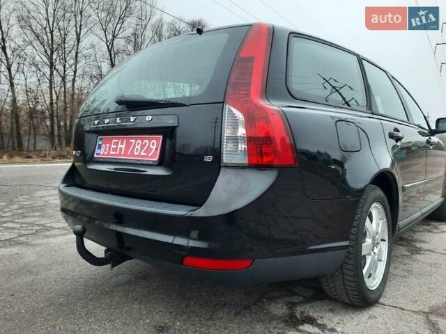 Черный Вольво В50, объемом двигателя 1.6 л и пробегом 185 тыс. км за 7300 $, фото 102 на Automoto.ua