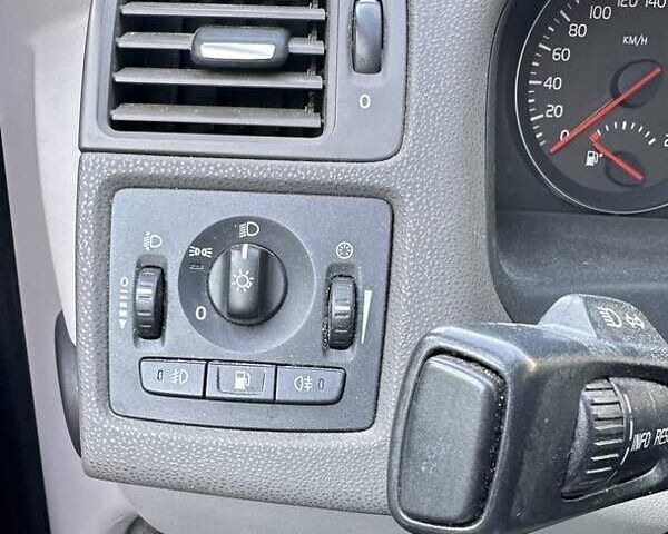 Черный Вольво В50, объемом двигателя 1.6 л и пробегом 264 тыс. км за 6500 $, фото 21 на Automoto.ua