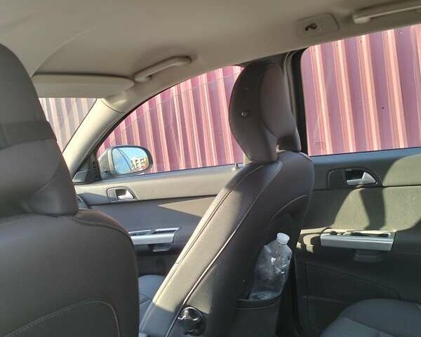 Вольво В50 2009 в Кривом Роге на Automoto.ua Черный Вольво В50, объемом двигателя 1.6 л и пробегом 245 тыс. км за 7500 $, фото 10 на Automoto.ua