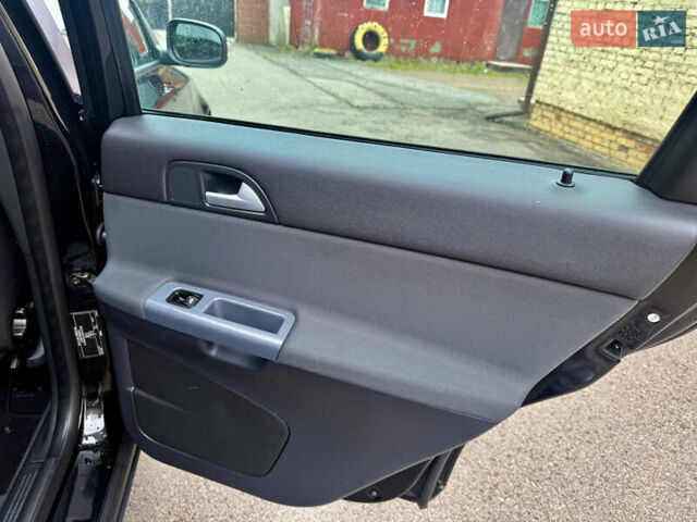 Черный Вольво В50, объемом двигателя 1.6 л и пробегом 191 тыс. км за 5699 $, фото 18 на Automoto.ua