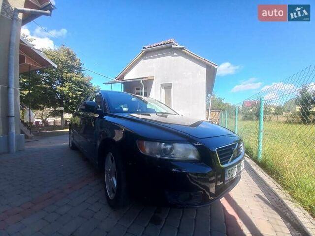 Черный Вольво В50, объемом двигателя 1.6 л и пробегом 253 тыс. км за 6800 $, фото 6 на Automoto.ua