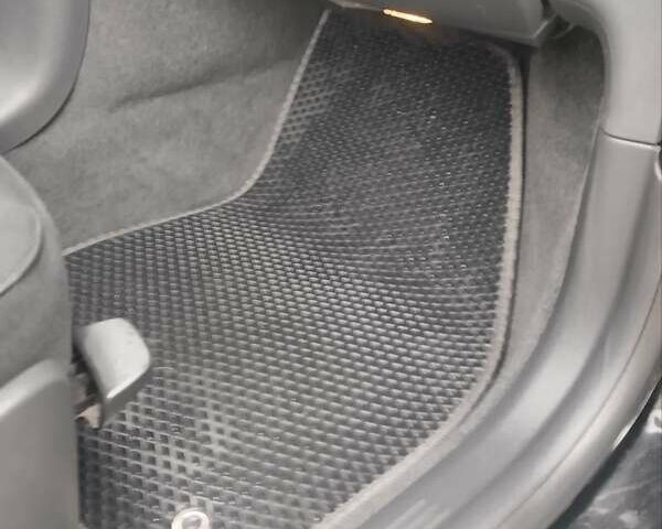 Черный Вольво В50, объемом двигателя 1.56 л и пробегом 235 тыс. км за 6750 $, фото 48 на Automoto.ua