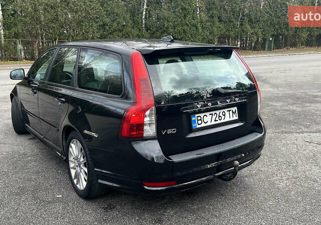 Чорний Вольво V50, об'ємом двигуна 1.56 л та пробігом 205 тис. км за 6800 $, фото 4 на Automoto.ua