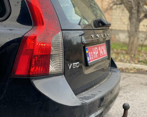 Чорний Вольво V50, об'ємом двигуна 0 л та пробігом 198 тис. км за 6500 $, фото 8 на Automoto.ua