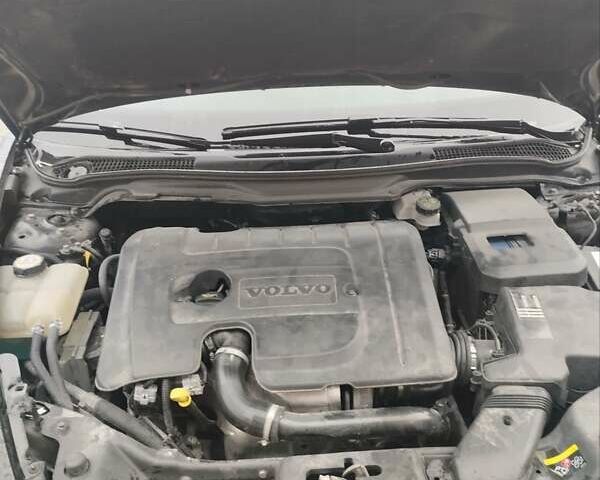 Черный Вольво В50, объемом двигателя 1.56 л и пробегом 235 тыс. км за 6750 $, фото 47 на Automoto.ua