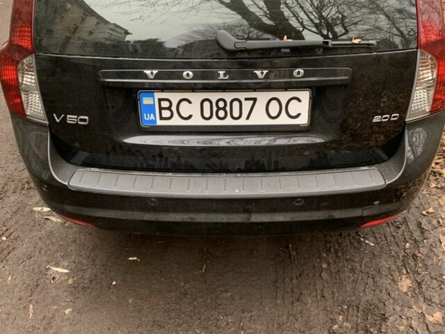 Черный Вольво В50, объемом двигателя 2 л и пробегом 245 тыс. км за 8300 $, фото 3 на Automoto.ua