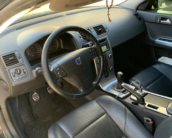 Вольво В50 2009 в Одессе на Automoto.ua Черный Вольво В50, объемом двигателя 1.56 л и пробегом 280 тыс. км за 7100 $, фото 5 на Automoto.ua