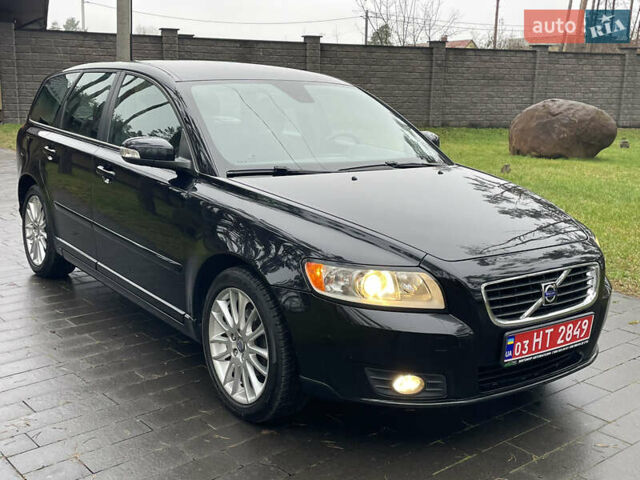 Черный Вольво В50, объемом двигателя 1.8 л и пробегом 189 тыс. км за 6950 $, фото 4 на Automoto.ua