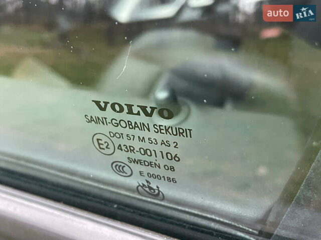 Черный Вольво В50, объемом двигателя 1.8 л и пробегом 189 тыс. км за 6950 $, фото 79 на Automoto.ua