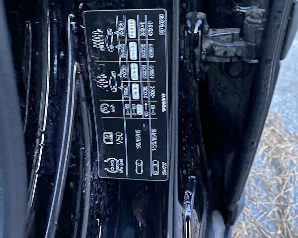 Черный Вольво В50, объемом двигателя 1.6 л и пробегом 254 тыс. км за 6200 $, фото 44 на Automoto.ua