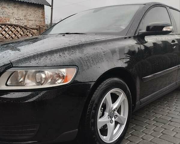 Черный Вольво В50, объемом двигателя 1.56 л и пробегом 235 тыс. км за 6200 $, фото 13 на Automoto.ua