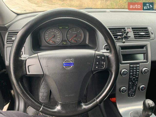 Вольво В50 2009 в Новониколаевке на Automoto.ua Черный Вольво В50, объемом двигателя 1.56 л и пробегом 246 тыс. км за 6500 $, фото 20 на Automoto.ua