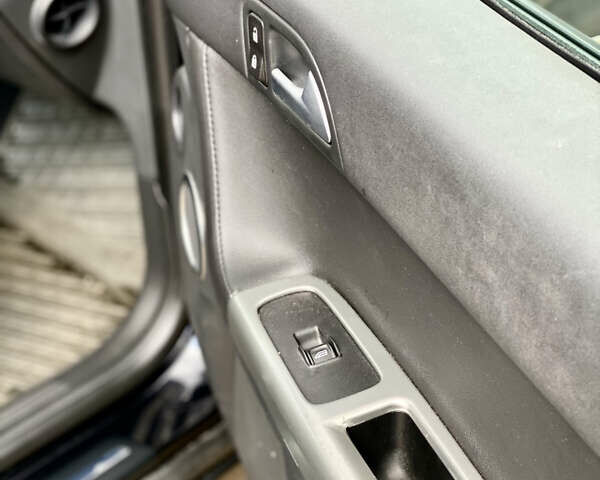 Чорний Вольво V50, об'ємом двигуна 2 л та пробігом 270 тис. км за 7200 $, фото 19 на Automoto.ua