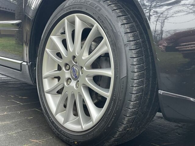 Черный Вольво В50, объемом двигателя 1.8 л и пробегом 189 тыс. км за 6950 $, фото 6 на Automoto.ua