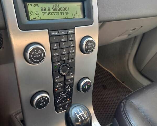 Черный Вольво В50, объемом двигателя 1.6 л и пробегом 253 тыс. км за 6800 $, фото 23 на Automoto.ua
