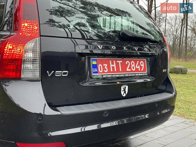 Черный Вольво В50, объемом двигателя 1.8 л и пробегом 189 тыс. км за 6950 $, фото 16 на Automoto.ua