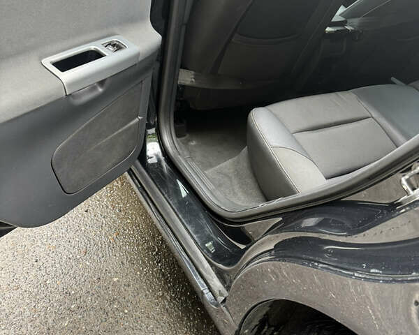 Черный Вольво В50, объемом двигателя 1.6 л и пробегом 303 тыс. км за 6100 $, фото 5 на Automoto.ua