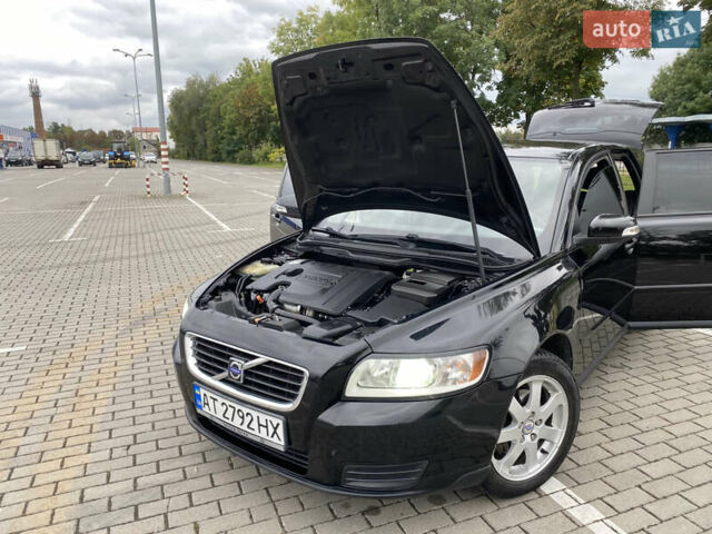 Черный Вольво В50, объемом двигателя 1.6 л и пробегом 295 тыс. км за 5700 $, фото 36 на Automoto.ua