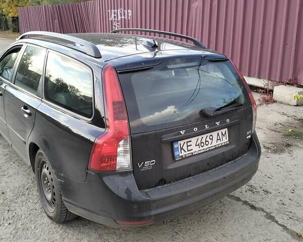 Вольво В50 2009 в Кривом Роге на Automoto.ua Черный Вольво В50, объемом двигателя 1.6 л и пробегом 245 тыс. км за 7500 $, фото 5 на Automoto.ua