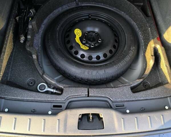 Черный Вольво В50, объемом двигателя 1.56 л и пробегом 235 тыс. км за 6499 $, фото 24 на Automoto.ua