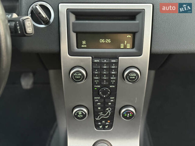 Чорний Вольво V50, об'ємом двигуна 1.6 л та пробігом 225 тис. км за 6899 $, фото 105 на Automoto.ua