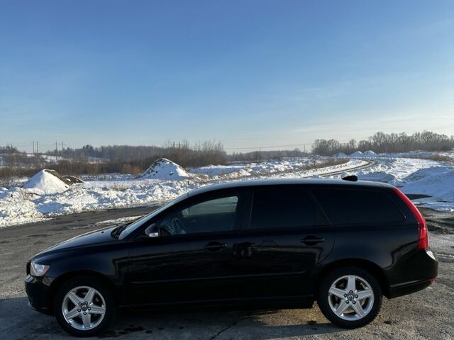 Чорний Вольво V50, об'ємом двигуна 1.6 л та пробігом 257 тис. км за 8300 $, фото 6 на Automoto.ua