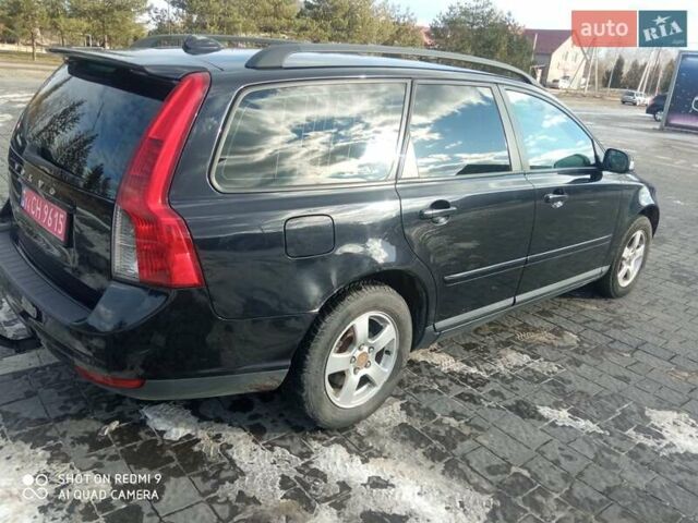 Черный Вольво В50, объемом двигателя 1.6 л и пробегом 262 тыс. км за 5900 $, фото 5 на Automoto.ua