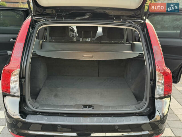 Чорний Вольво V50, об'ємом двигуна 1.6 л та пробігом 225 тис. км за 6899 $, фото 123 на Automoto.ua