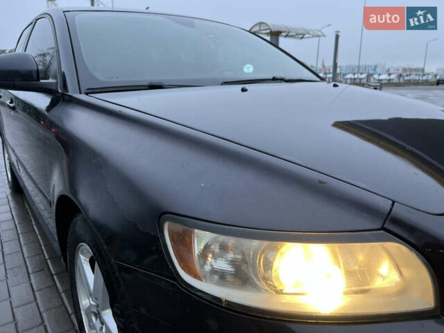 Черный Вольво В50, объемом двигателя 2 л и пробегом 325 тыс. км за 5800 $, фото 7 на Automoto.ua