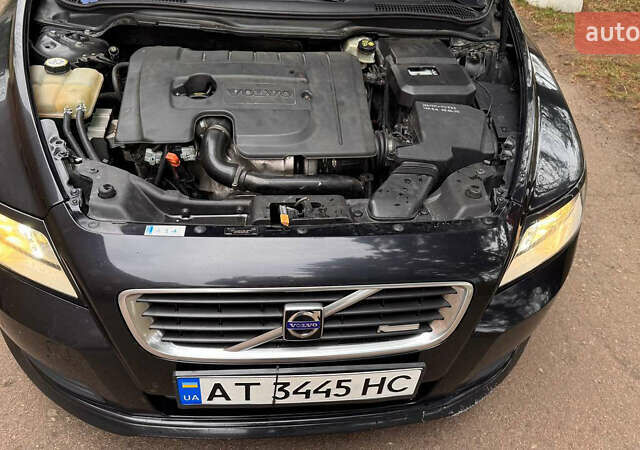 Чорний Вольво V50, об'ємом двигуна 1.6 л та пробігом 190 тис. км за 6600 $, фото 9 на Automoto.ua