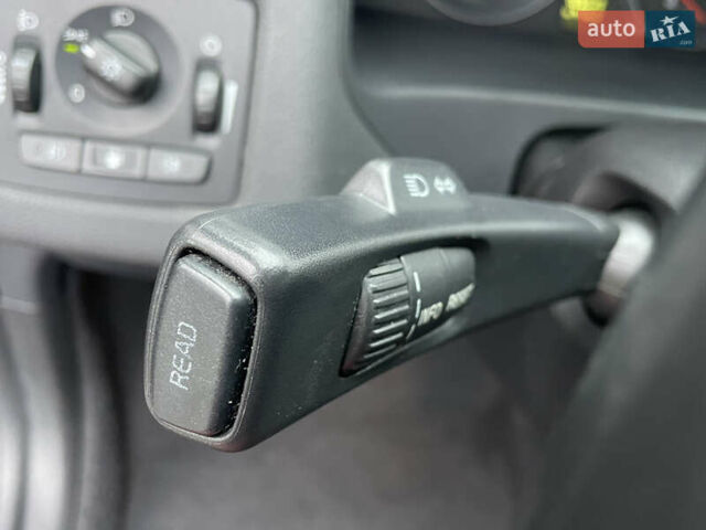 Черный Вольво В50, объемом двигателя 1.8 л и пробегом 189 тыс. км за 6950 $, фото 62 на Automoto.ua