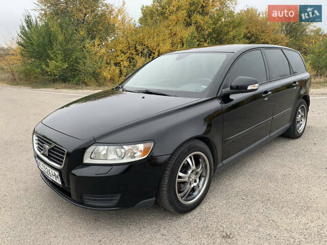 Вольво В50 2009 в Новониколаевке на Automoto.ua Черный Вольво В50, объемом двигателя 1.56 л и пробегом 246 тыс. км за 6500 $, фото 1 на Automoto.ua
