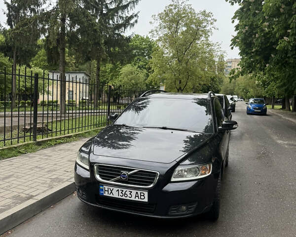 Черный Вольво В50, объемом двигателя 1.6 л и пробегом 303 тыс. км за 6100 $, фото 9 на Automoto.ua